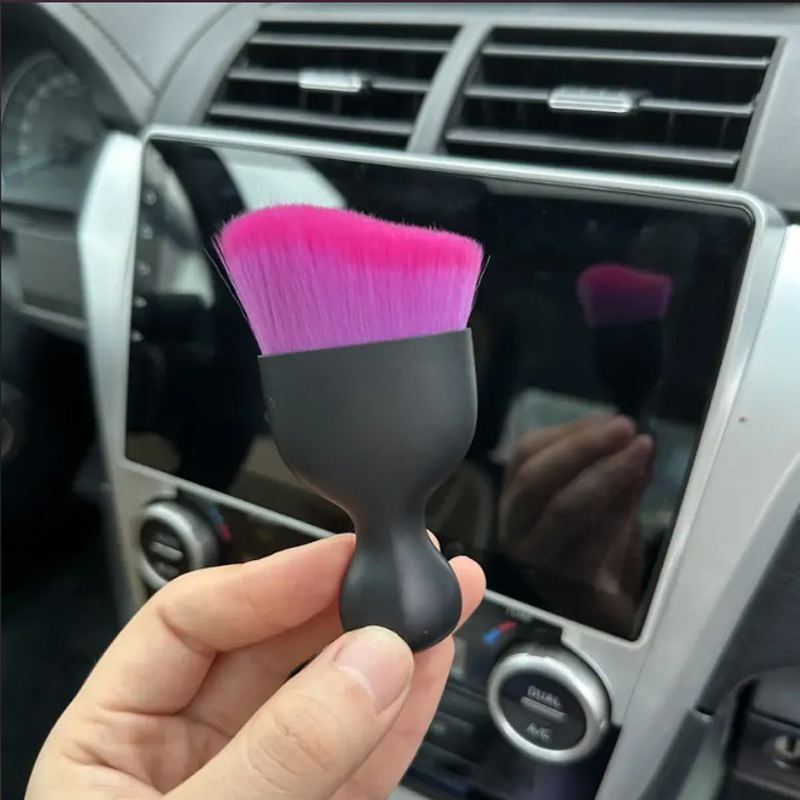 Sfiato per auto Pulizia viola  - Interior Detailing Kit recensione e prezzo