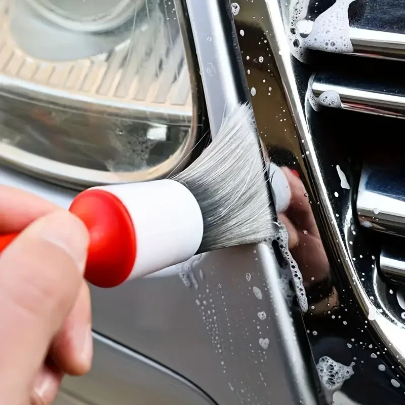 Spazzole per dettagli interni  - Interior Detailing Kit recensione e prezzo